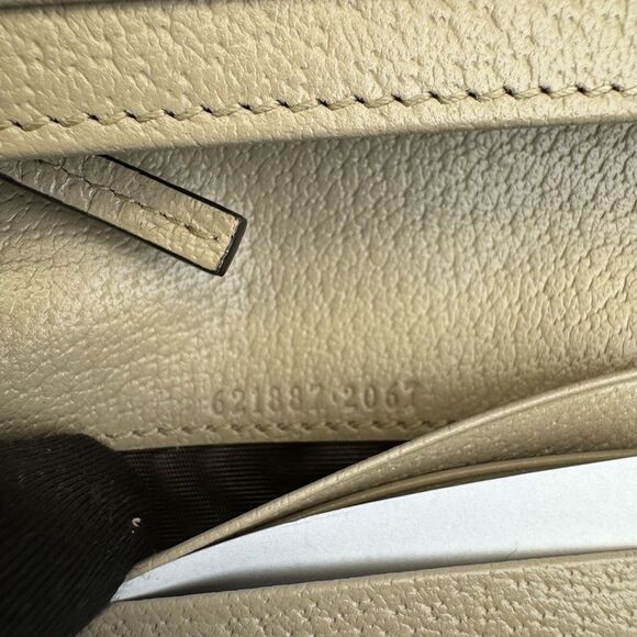 Gucci Horsebit Beige Oatmeal Gold Card Holder Wallet 621887 - Picture 14 of 16